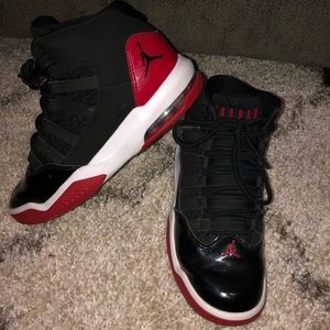 Kids Size 4.5Y Jordans
